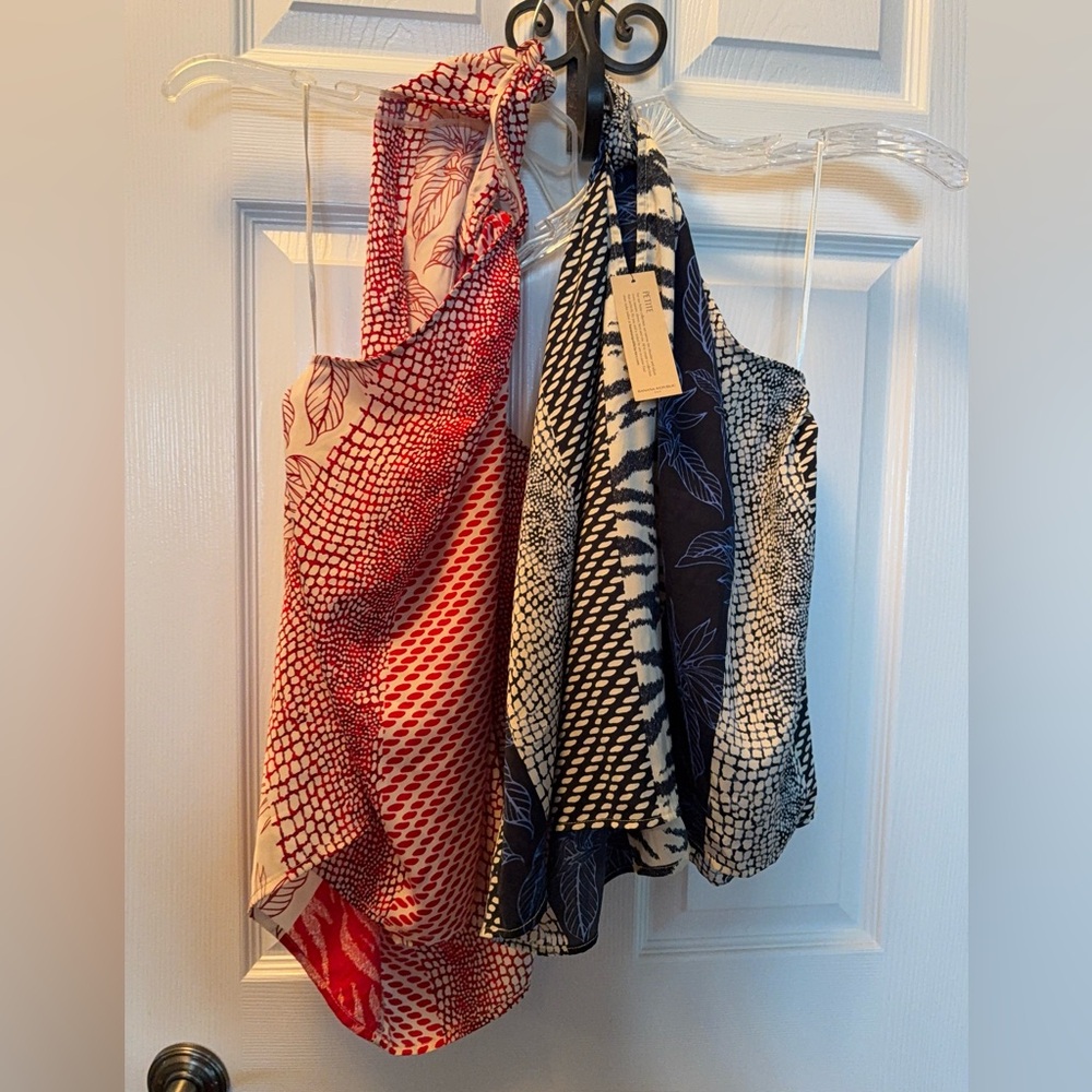 Banana Republic - silk tank - red print - lost tags NEVER WORN